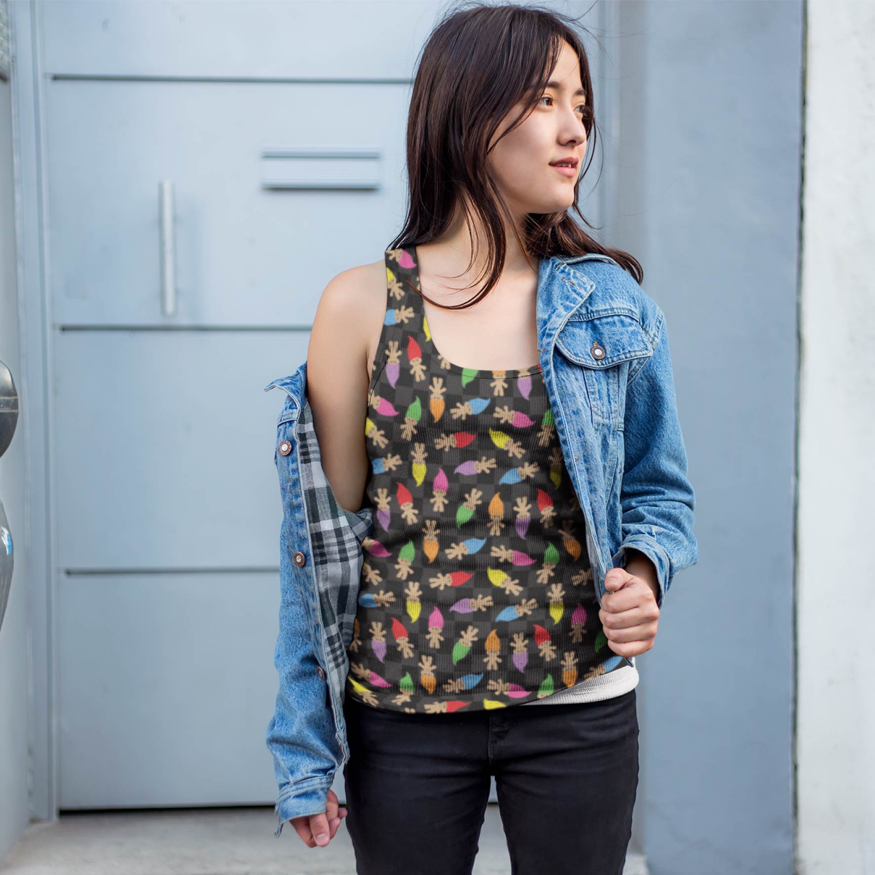 Preorder: Trolls (Black)